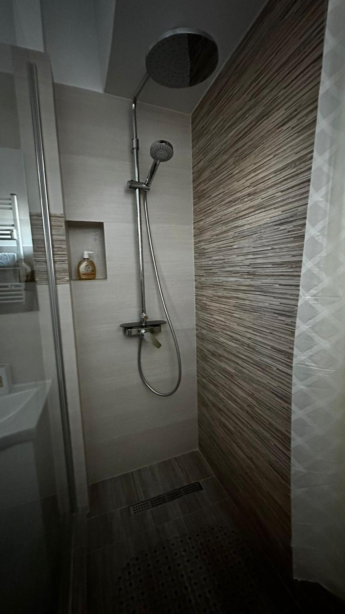 Sofiart Apartment Bukarest Exteriör bild