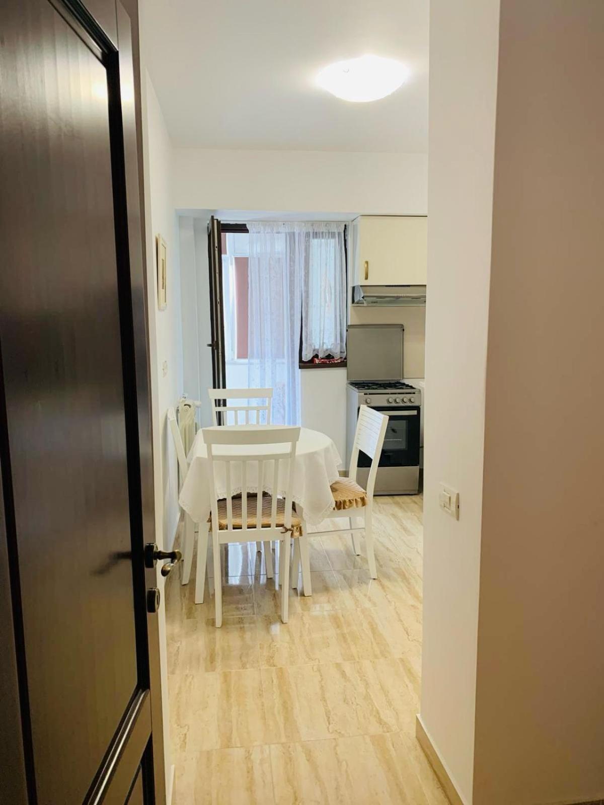 Sofiart Apartment Bukarest Exteriör bild