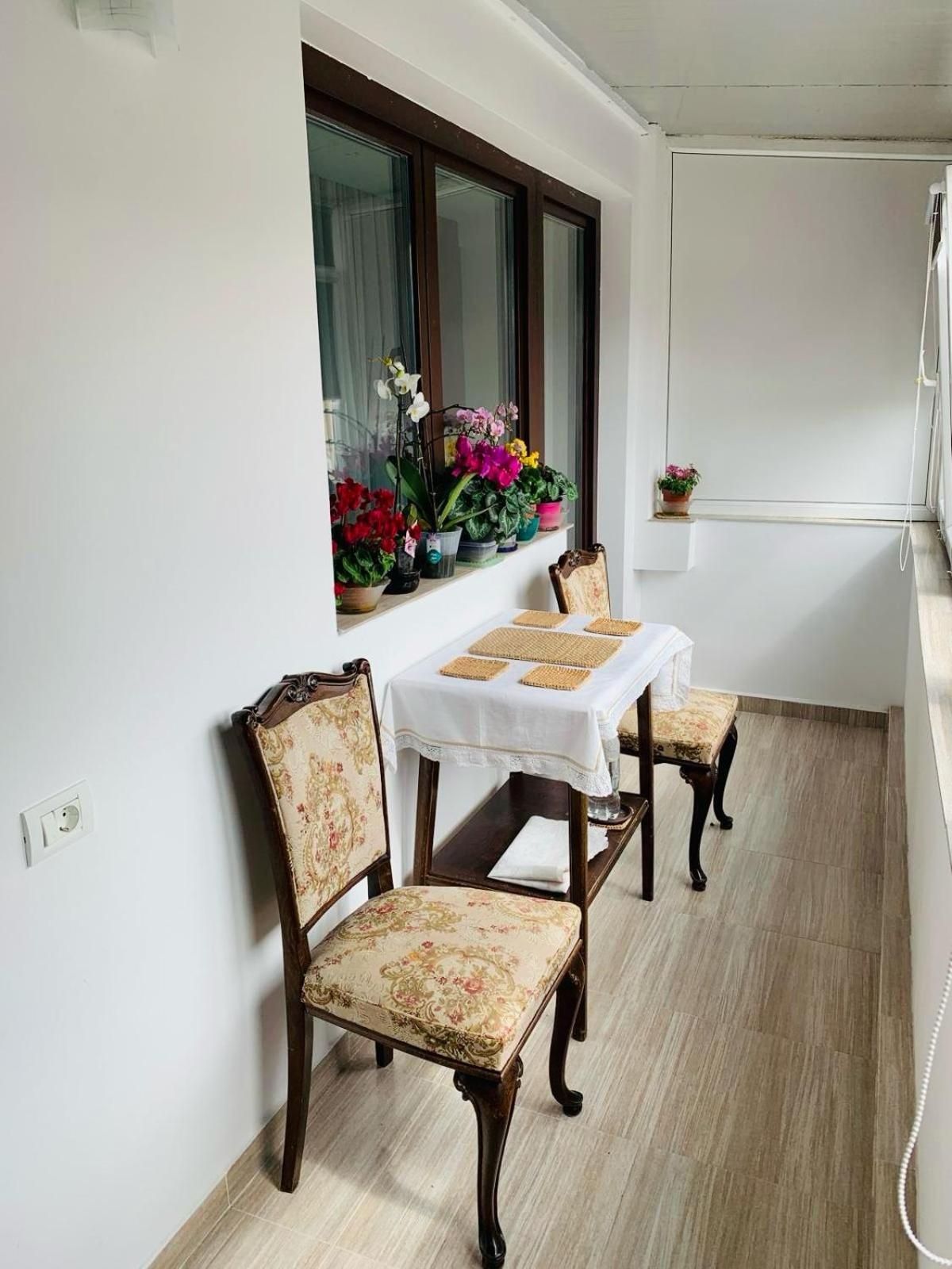 Sofiart Apartment Bukarest Exteriör bild